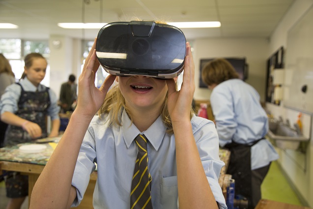 Image of Oculus Rift and Oculus Quest 2